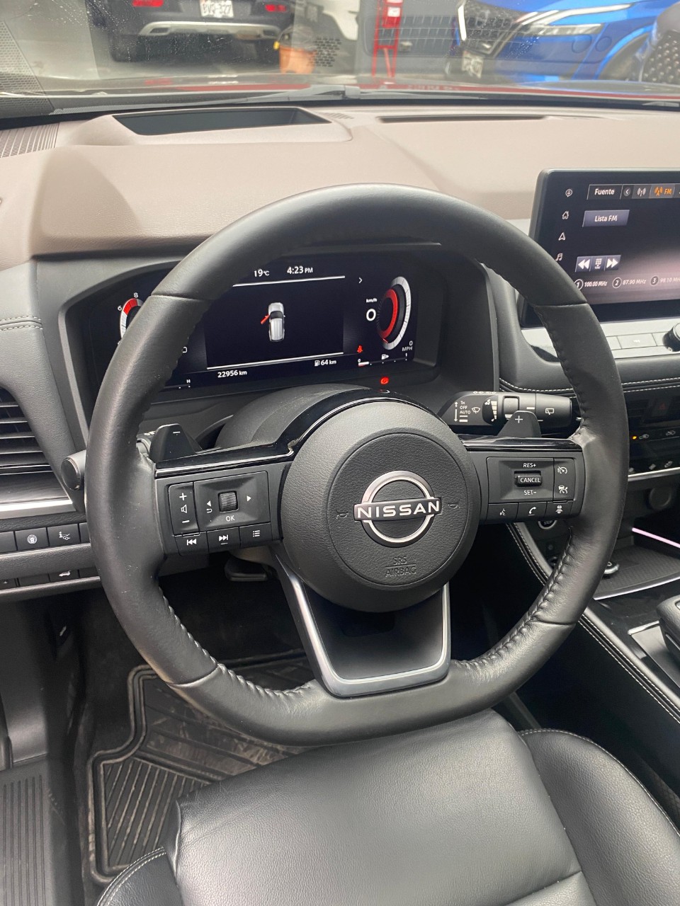 NISSAN - 9