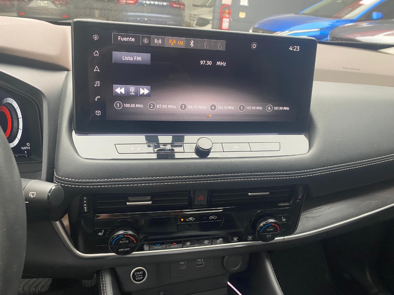 NISSAN - 11