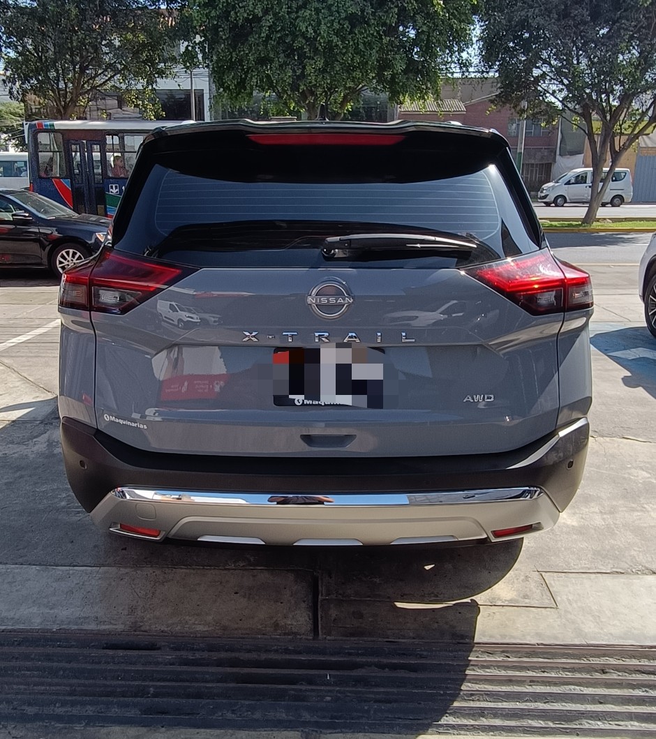 NISSAN - 6