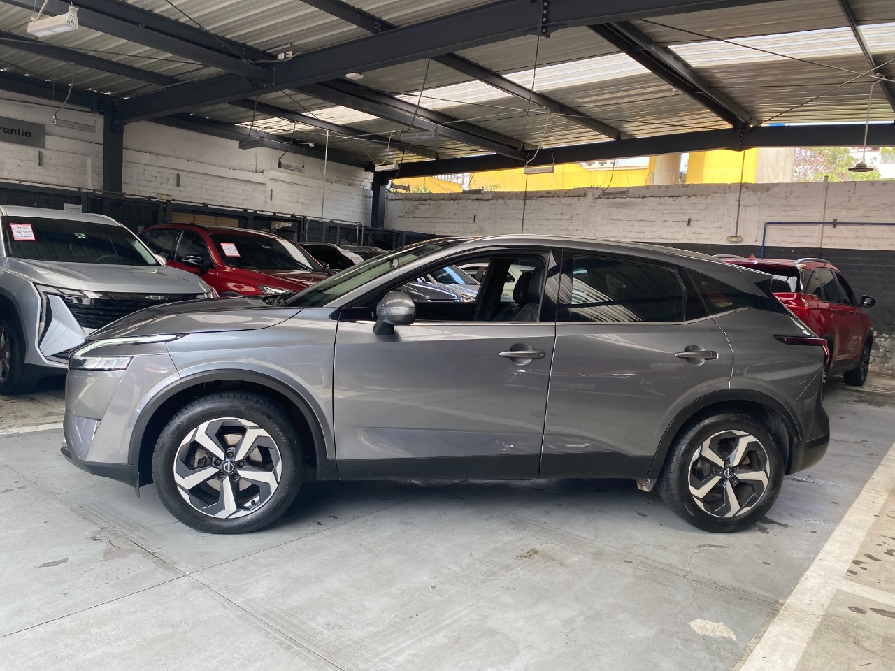 NISSAN - 2