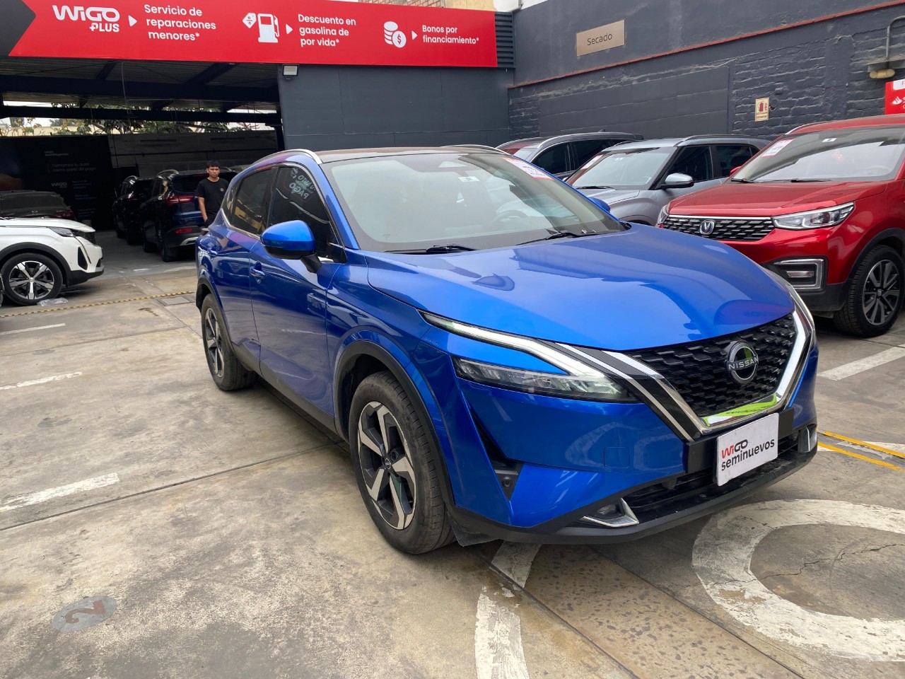 NISSAN - 9