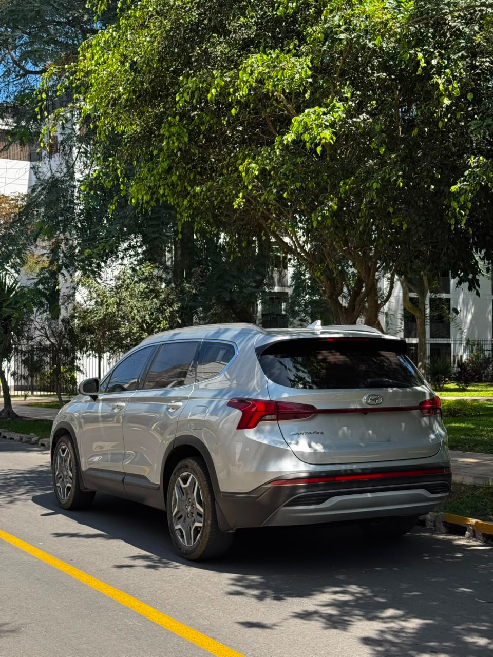 HYUNDAI - 4