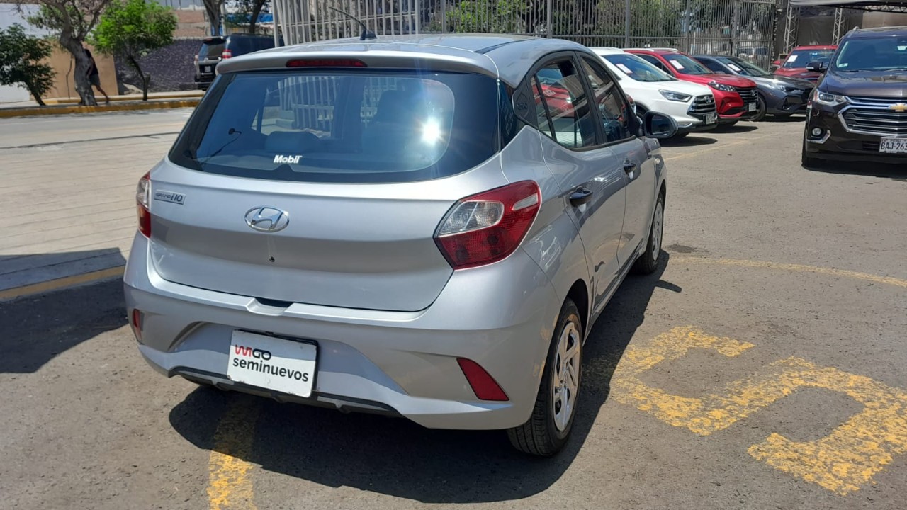 HYUNDAI - 8