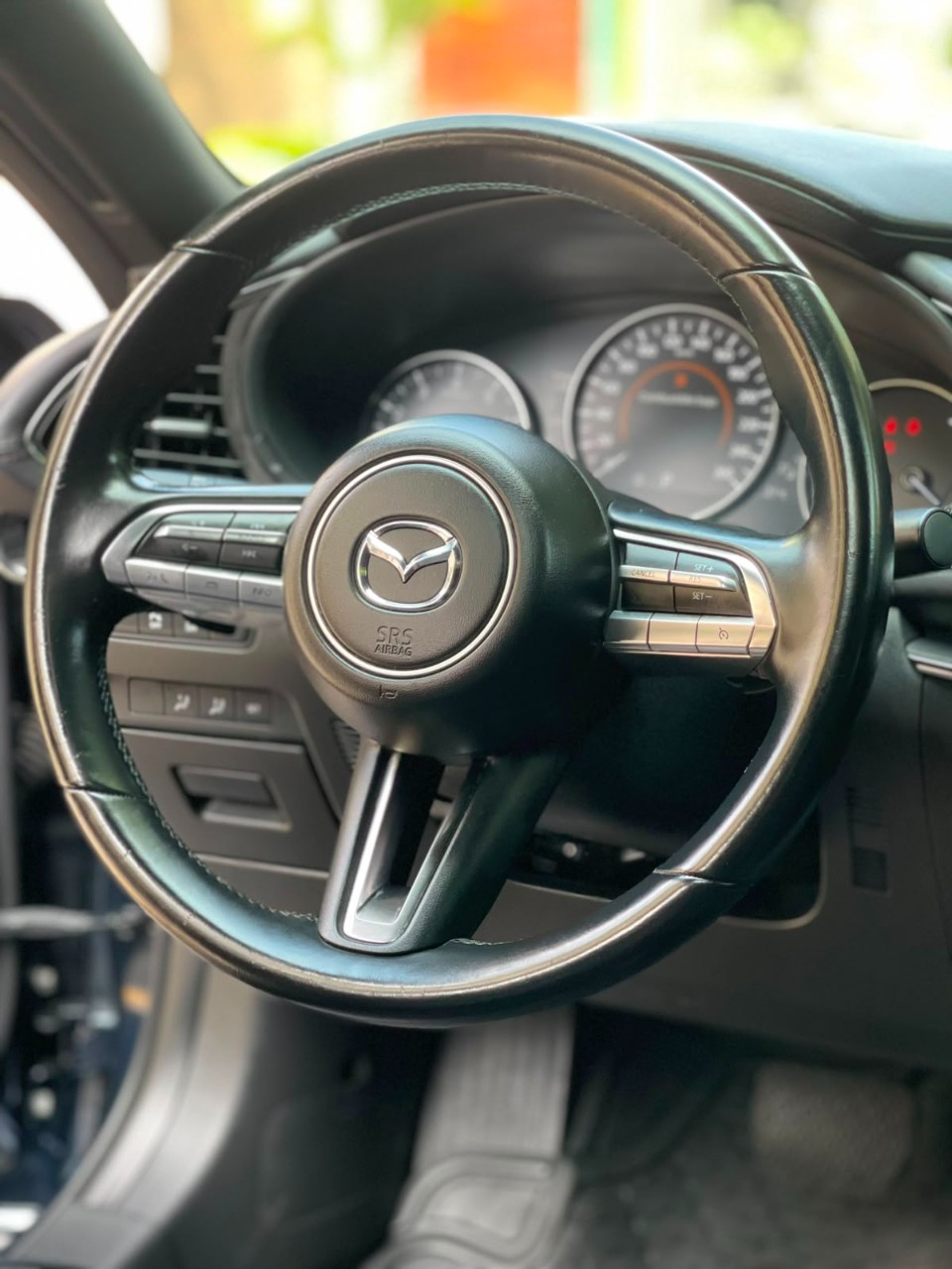 MAZDA - 17