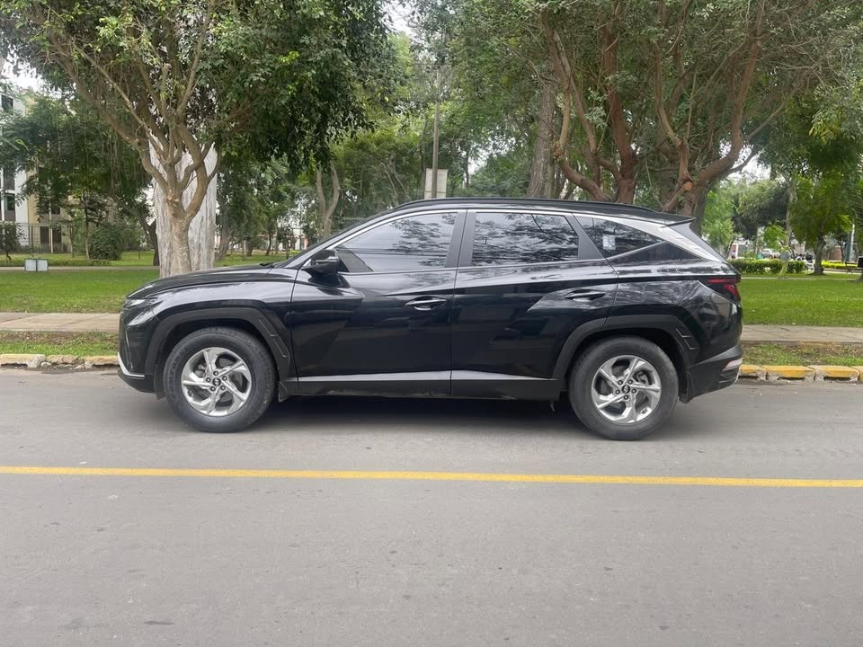 HYUNDAI - 3