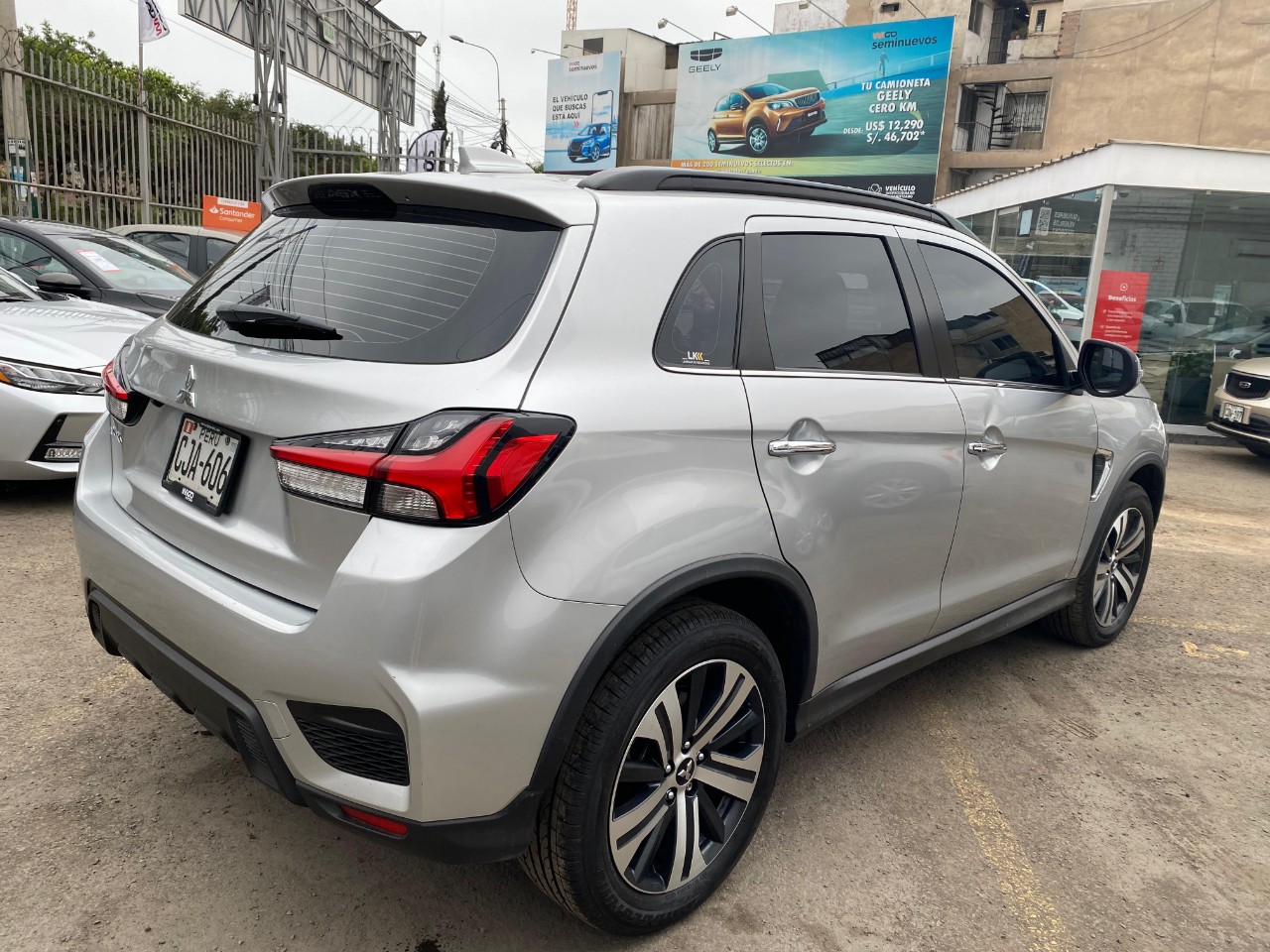 MITSUBISHI - 4