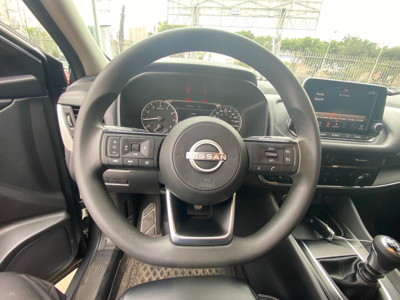 NISSAN - 10