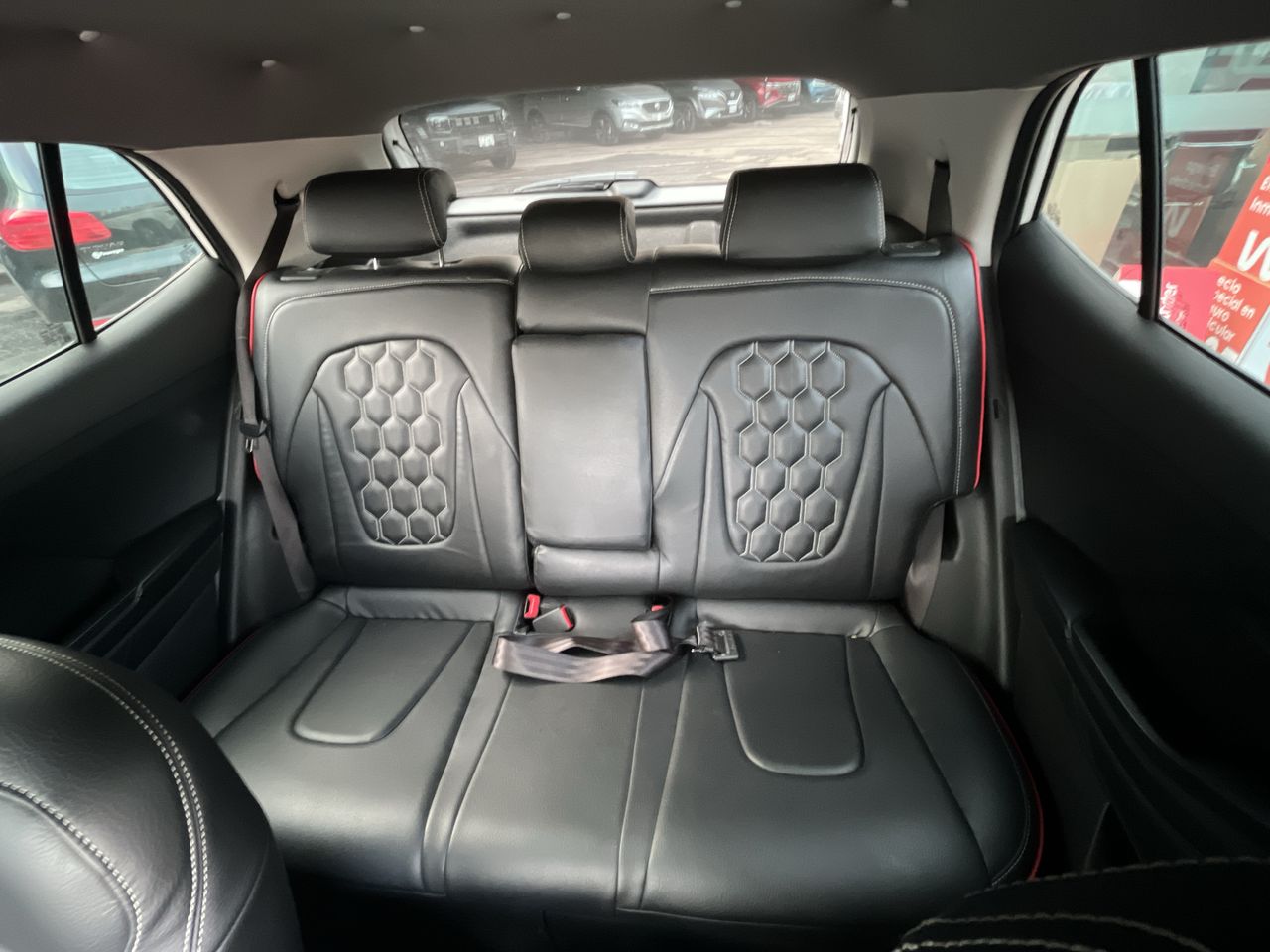 HYUNDAI - 28