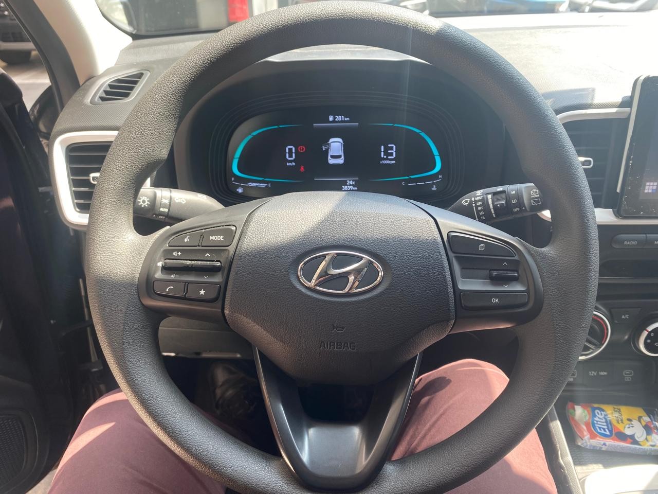 HYUNDAI - 6