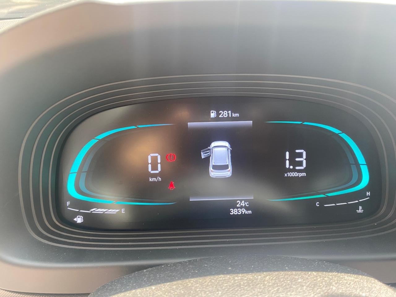 HYUNDAI - 7
