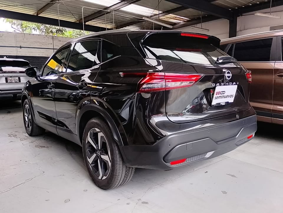 NISSAN - 4