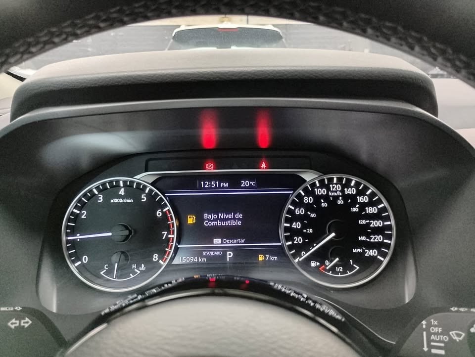 NISSAN - 9