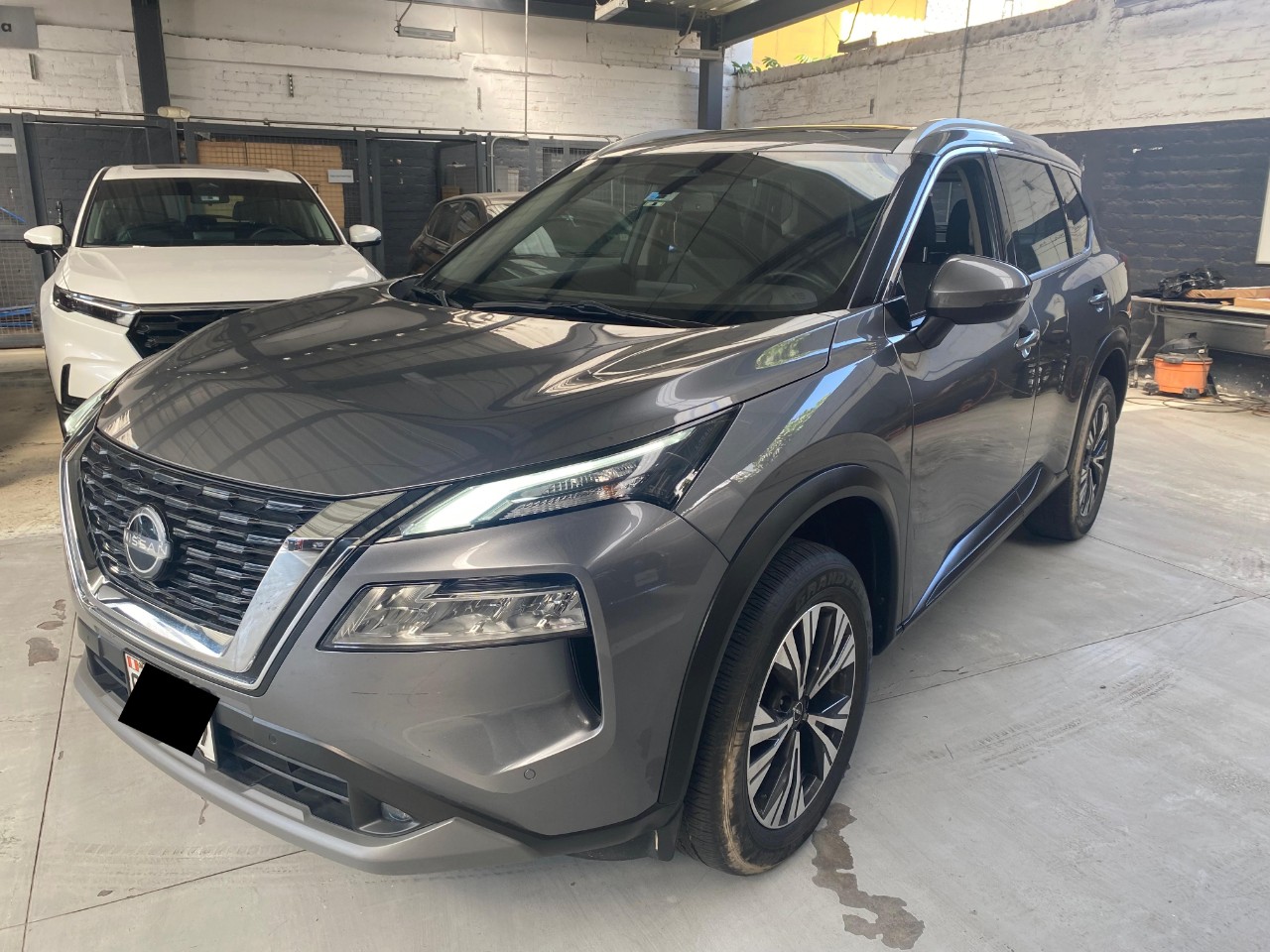 NISSAN