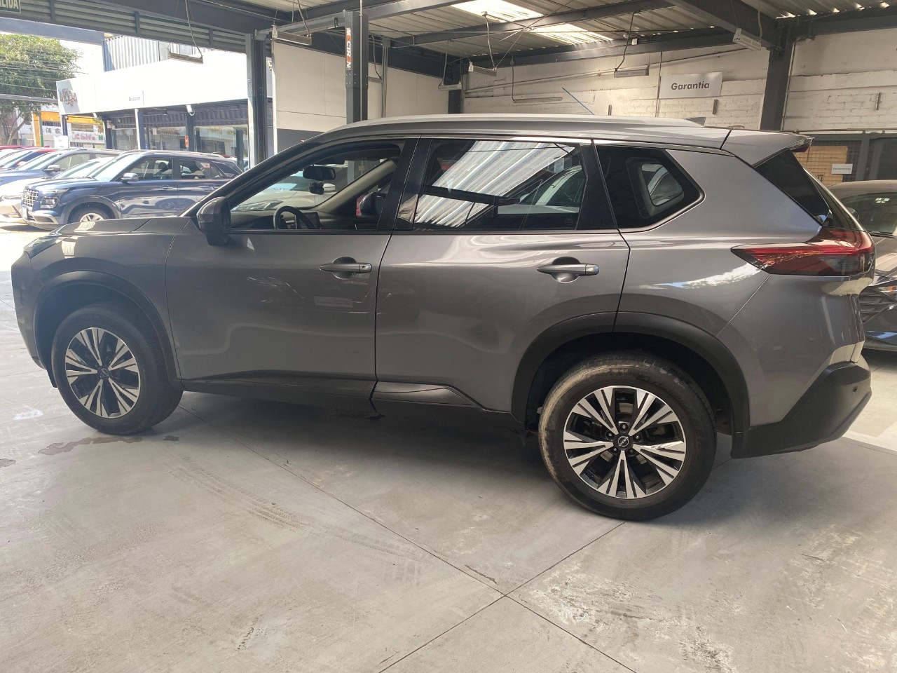NISSAN - 1
