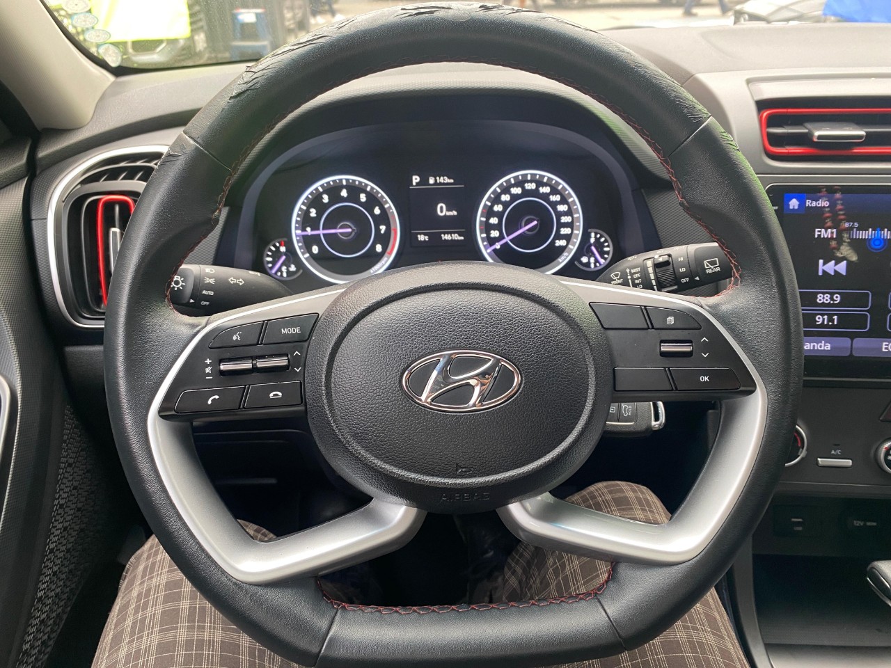 HYUNDAI - 9