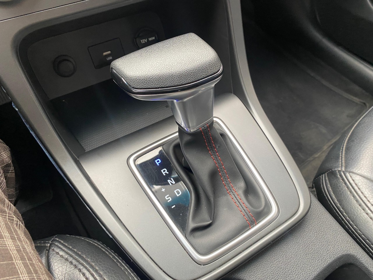 HYUNDAI - 13