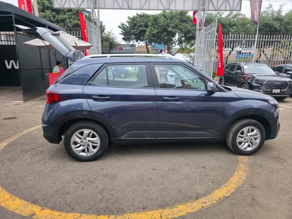 HYUNDAI - 6