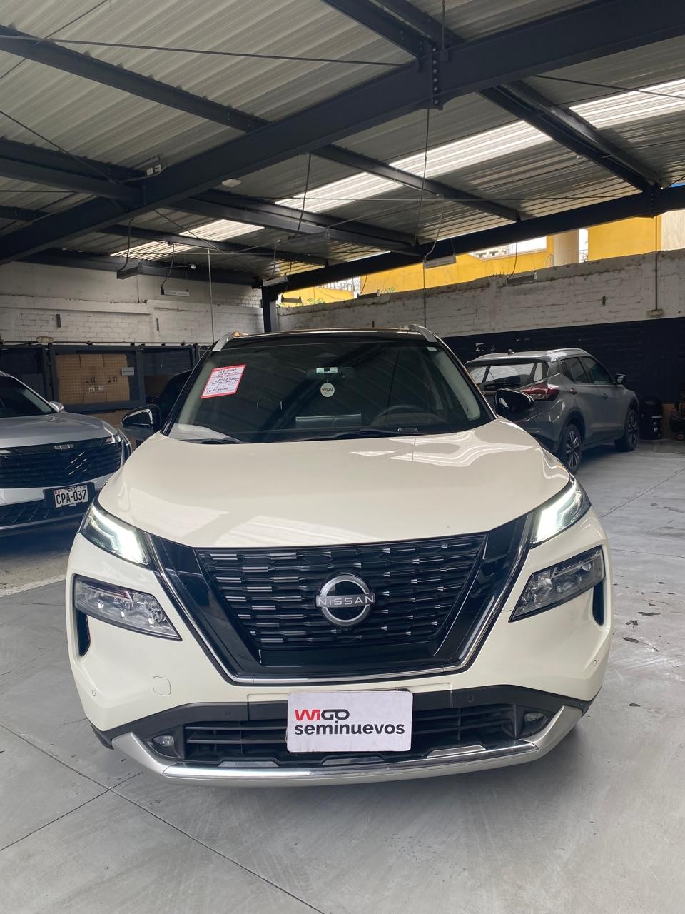 NISSAN - 8
