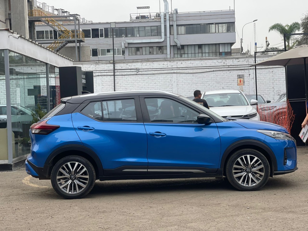 NISSAN - 7