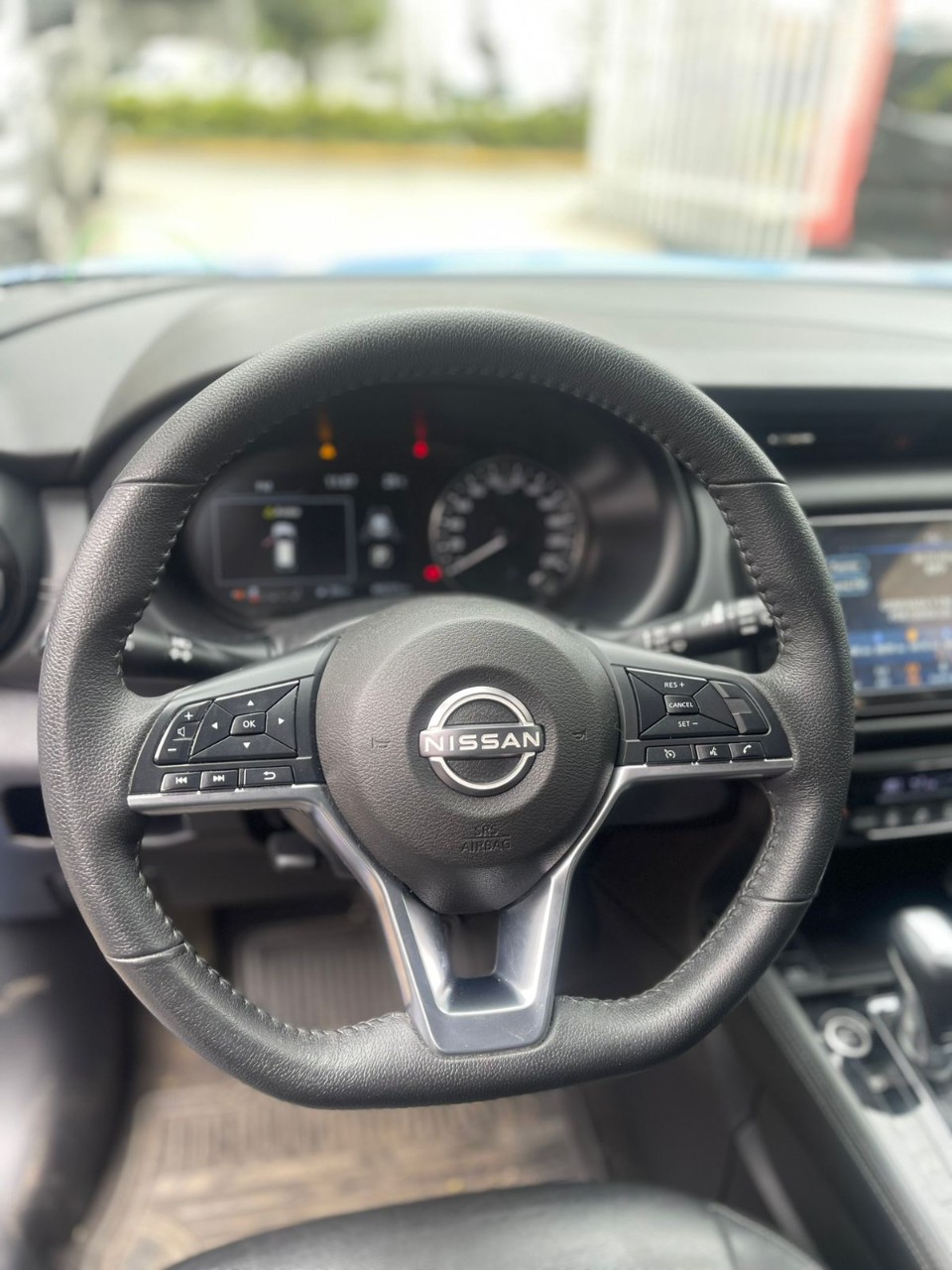 NISSAN - 9