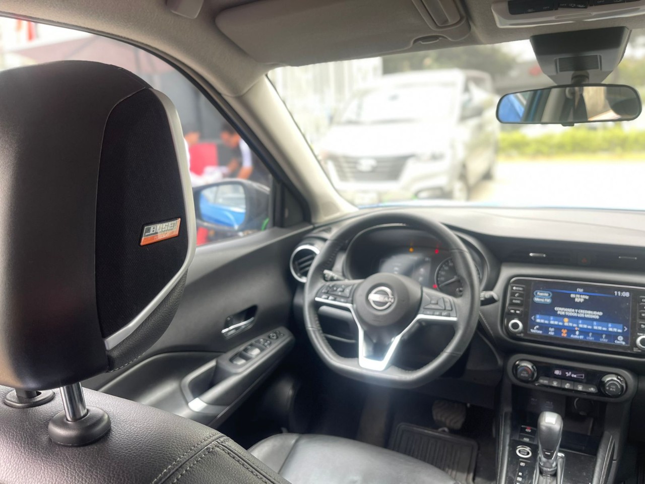 NISSAN - 17