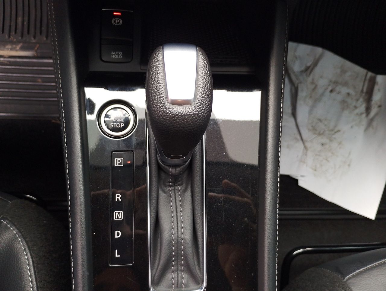 NISSAN - 16