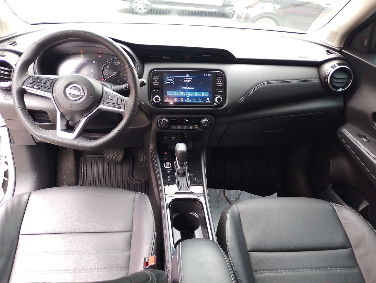 NISSAN - 17