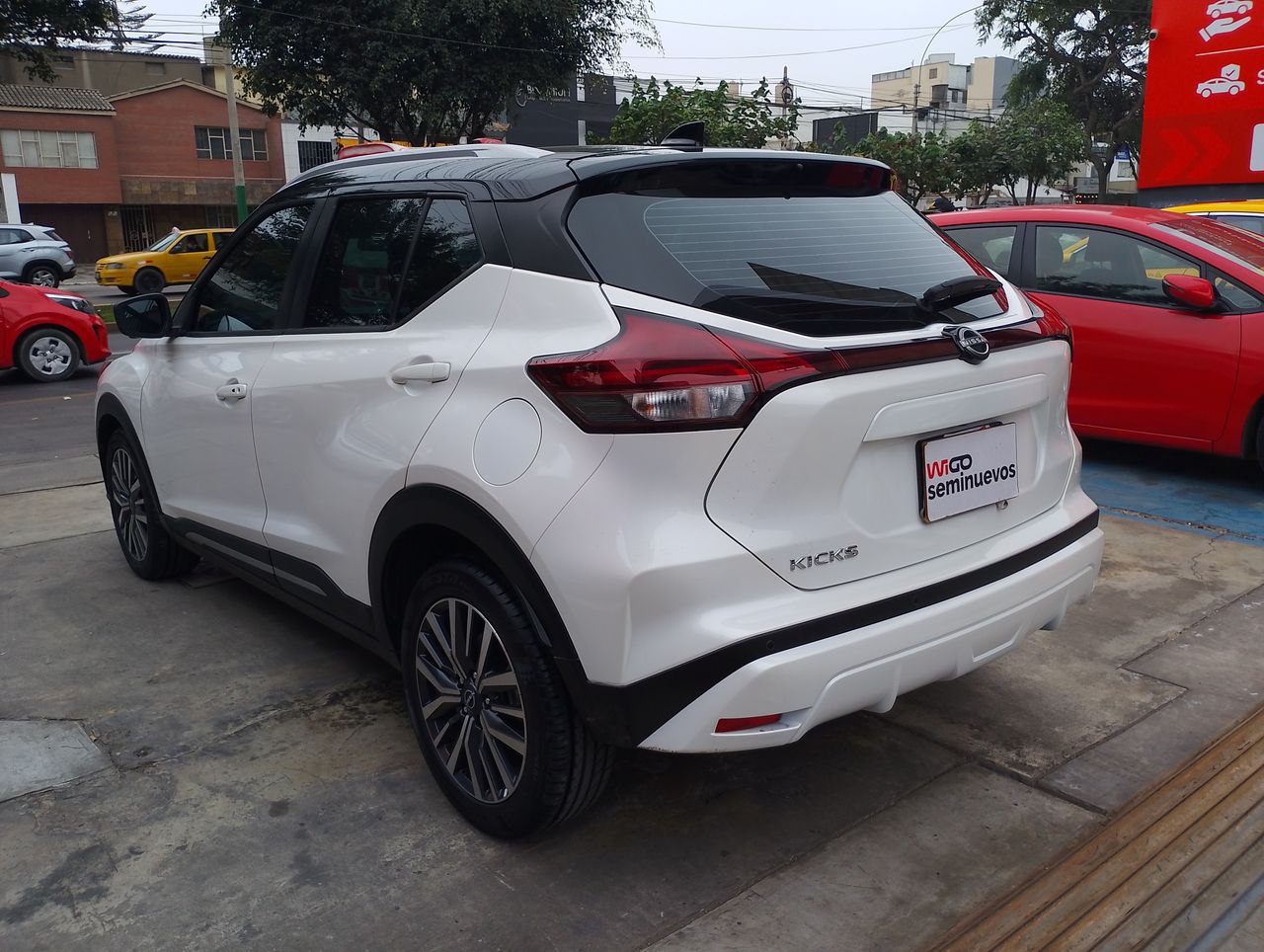 NISSAN - 6