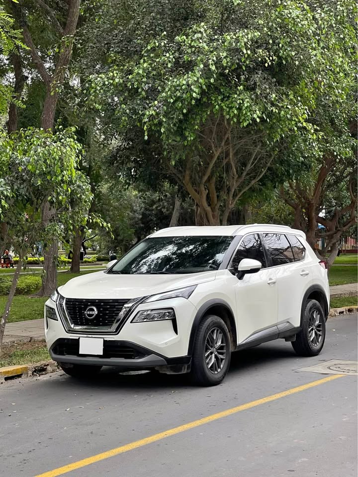 NISSAN X-TRAIL 2.48 GASOLINA 5P SUV,TODOTERRENOS