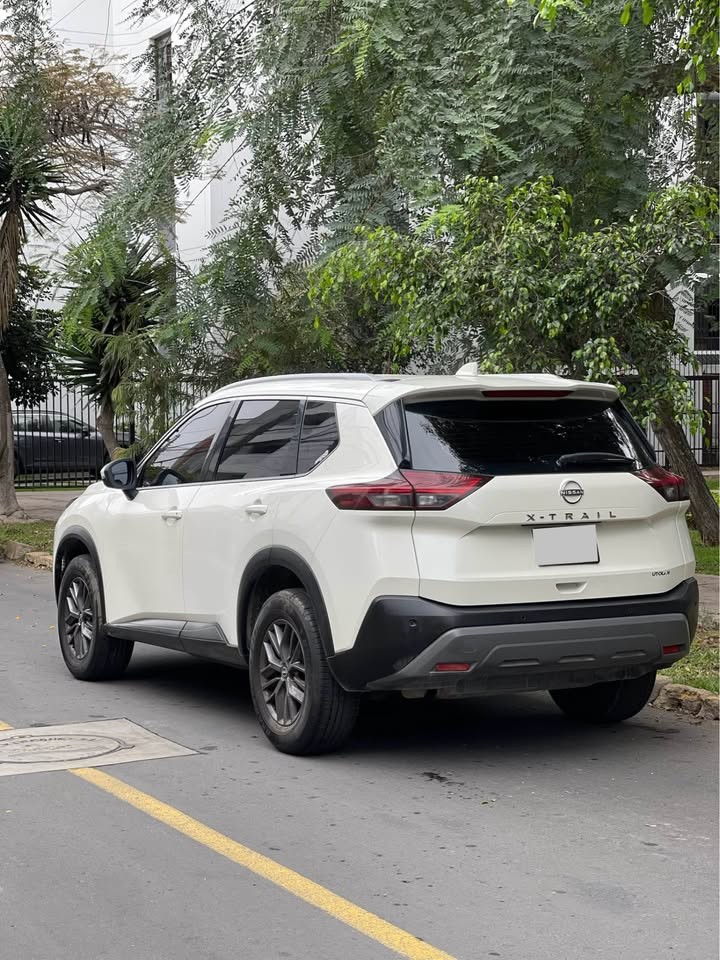 NISSAN X-TRAIL 2.48 GASOLINA 5P SUV,TODOTERRENOS