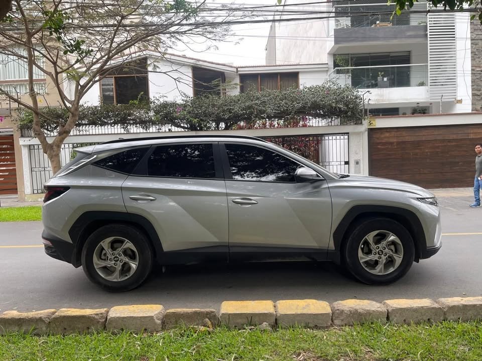 HYUNDAI - 6