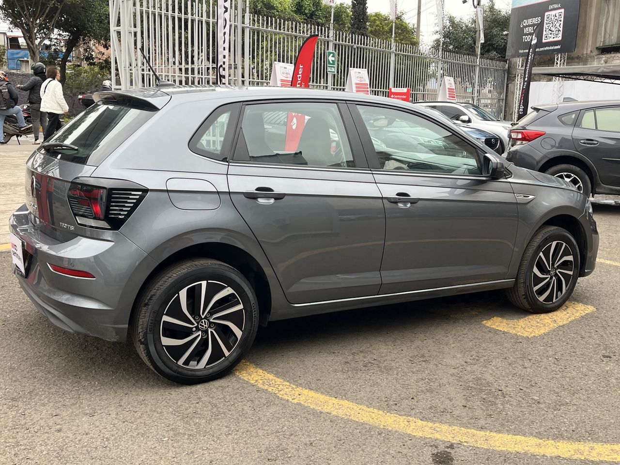 VOLKSWAGEN - 7