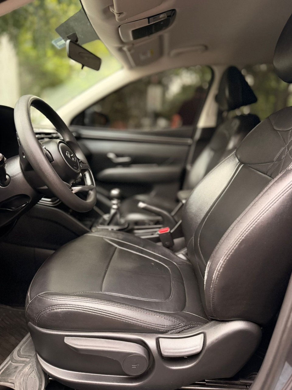 HYUNDAI - 10