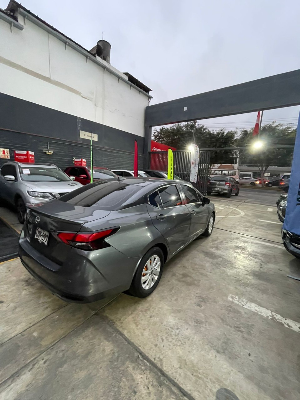 NISSAN - 4