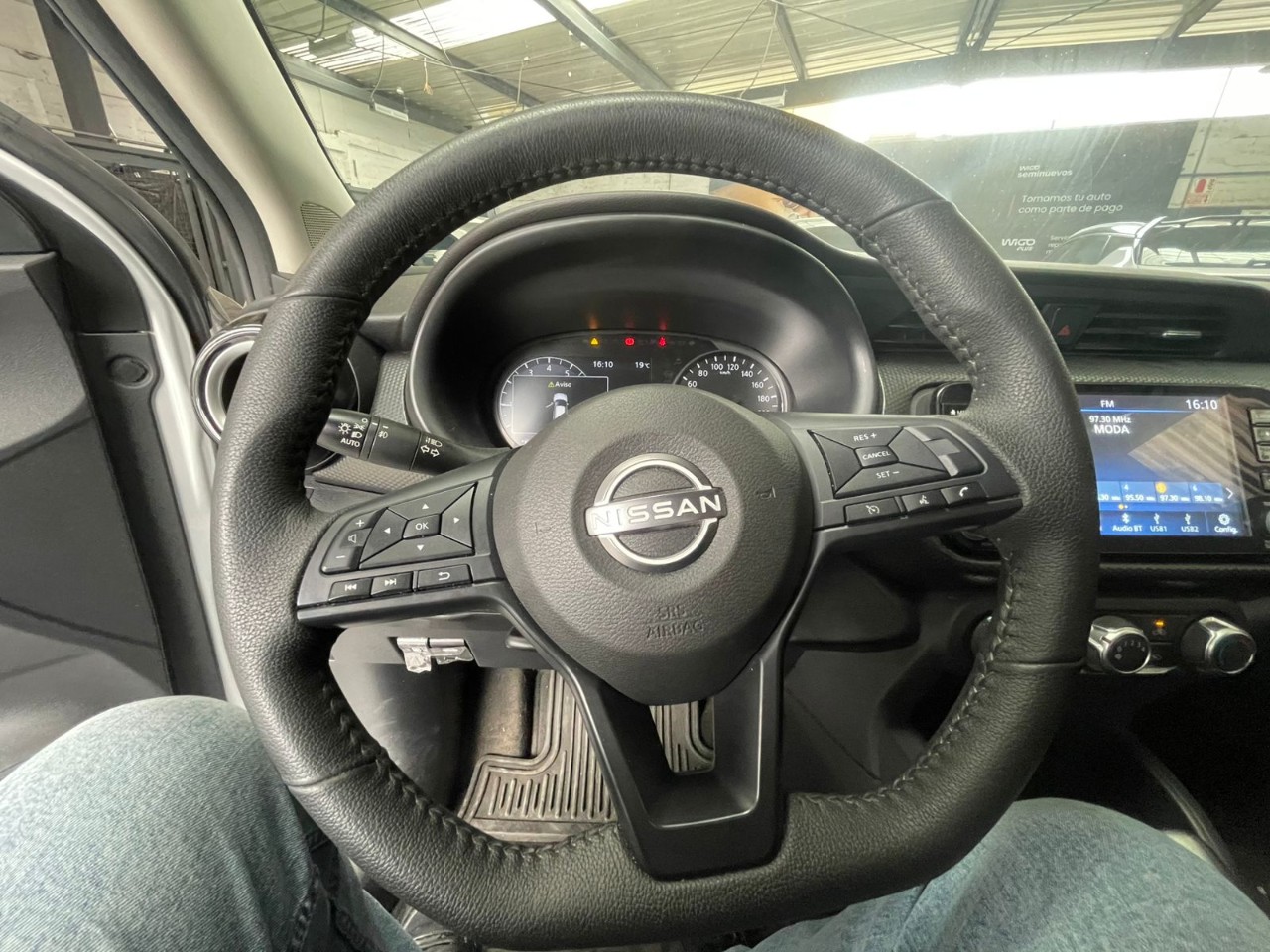 NISSAN - 9