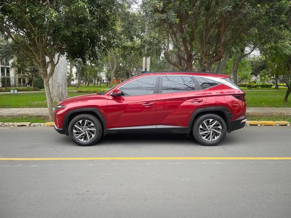 HYUNDAI NEW TUCSON NX4 2WD 2.0 AT COMFORT PLUS GLP