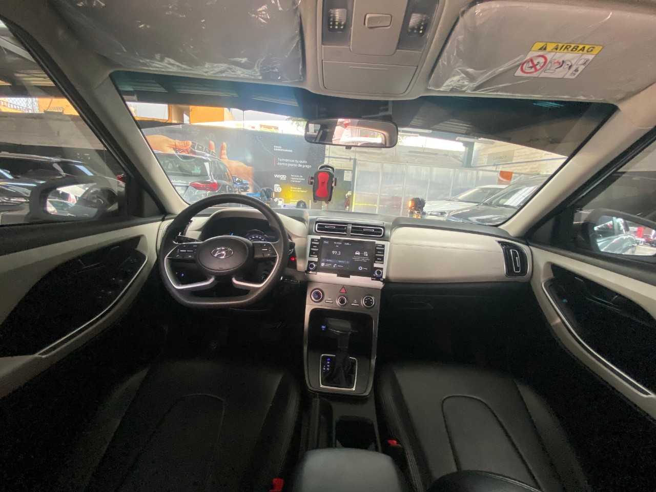 HYUNDAI - 10