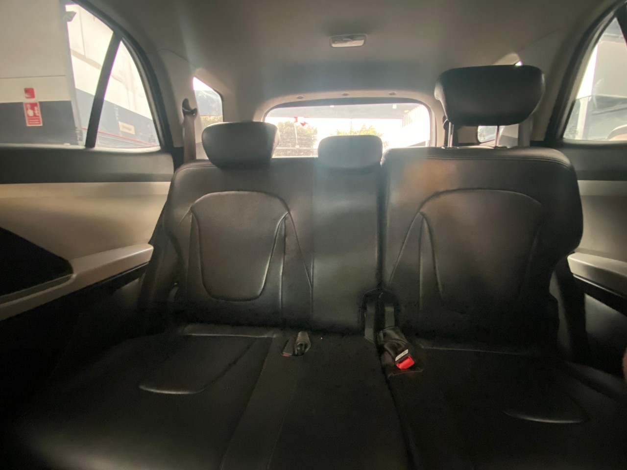 HYUNDAI - 18
