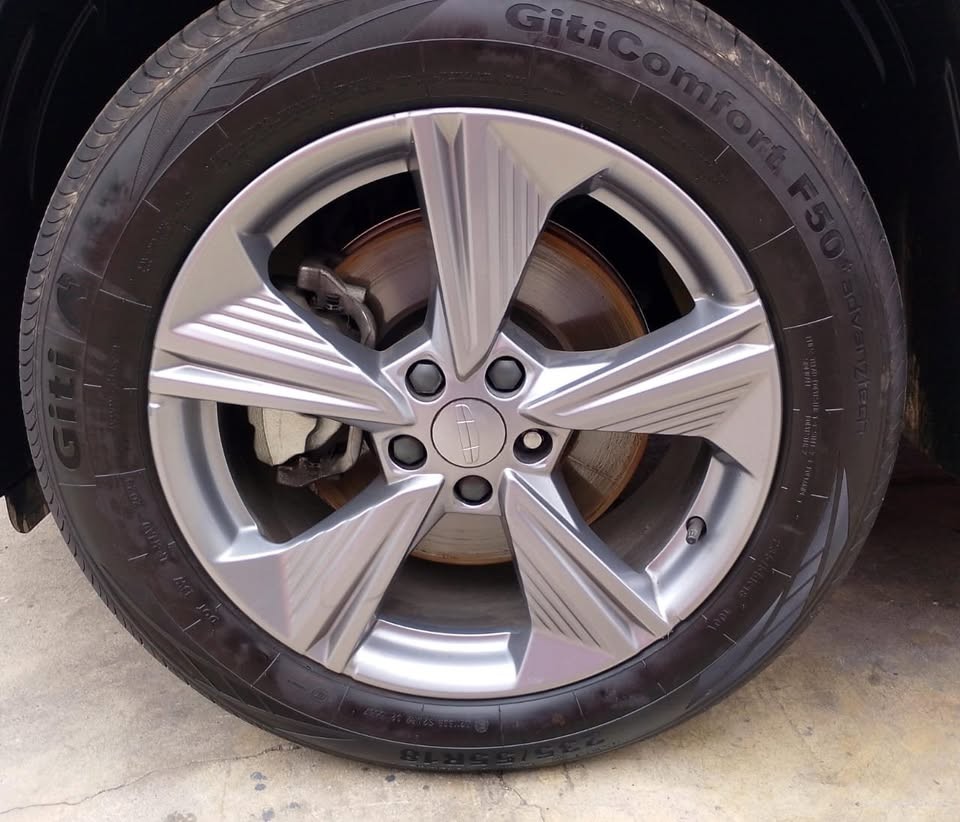 GEELY - 12