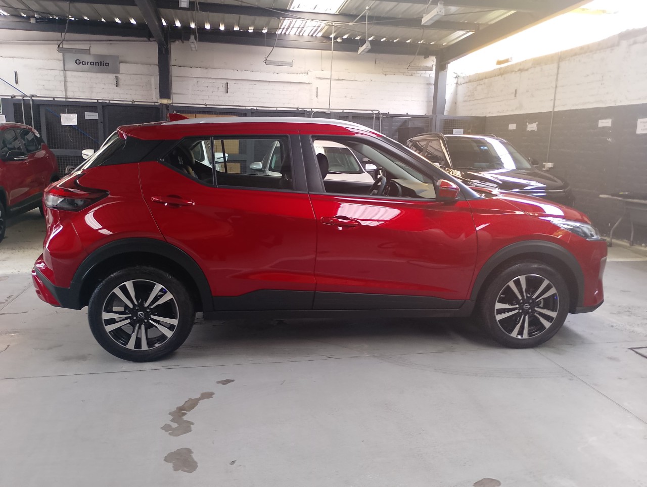 NISSAN - 4
