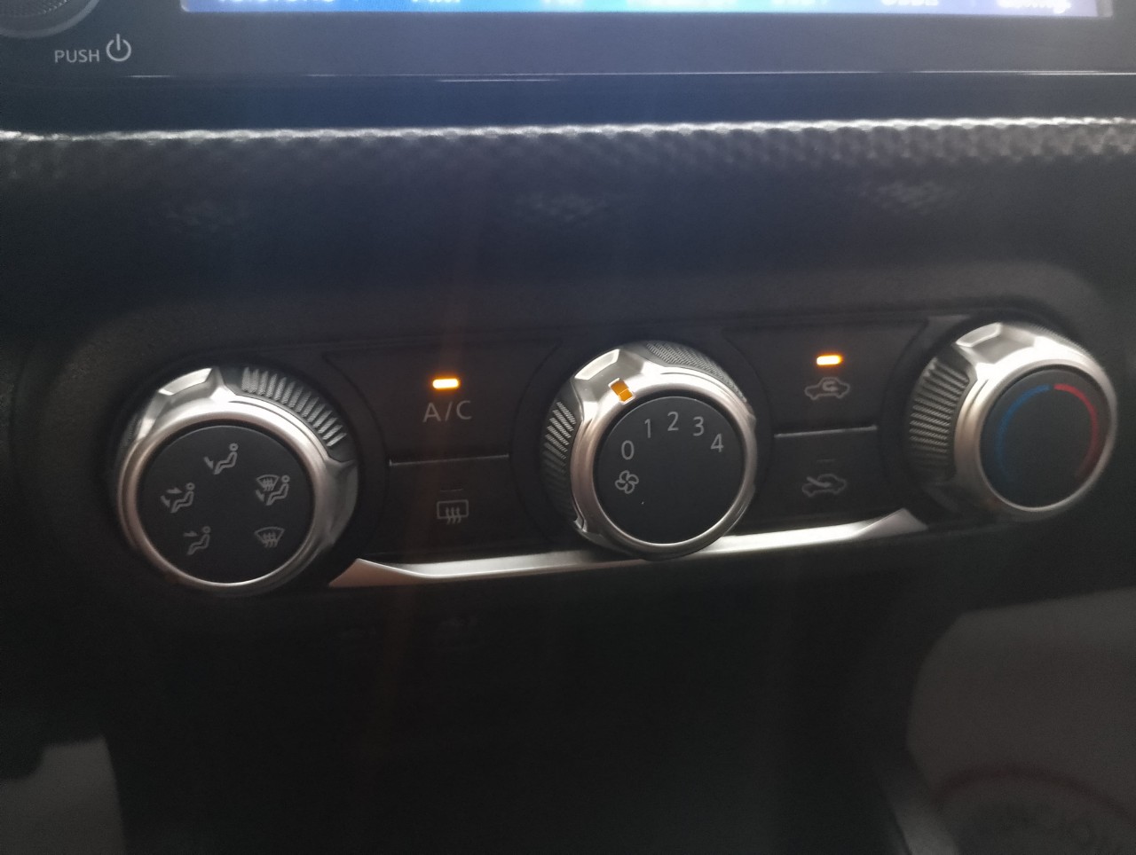 NISSAN - 10