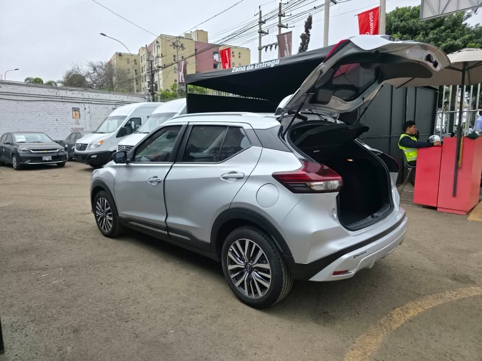 NISSAN - 4