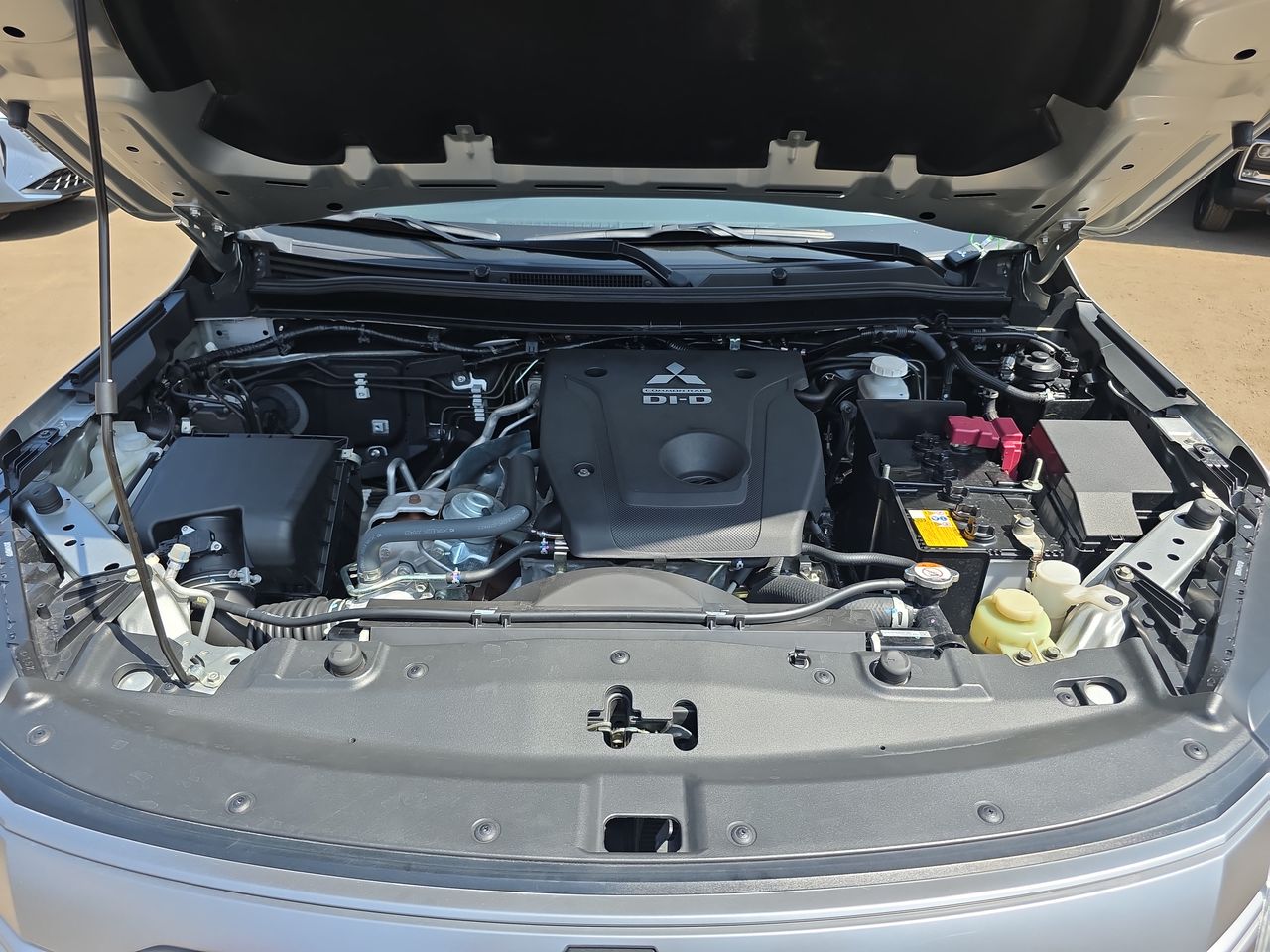 MITSUBISHI - 9