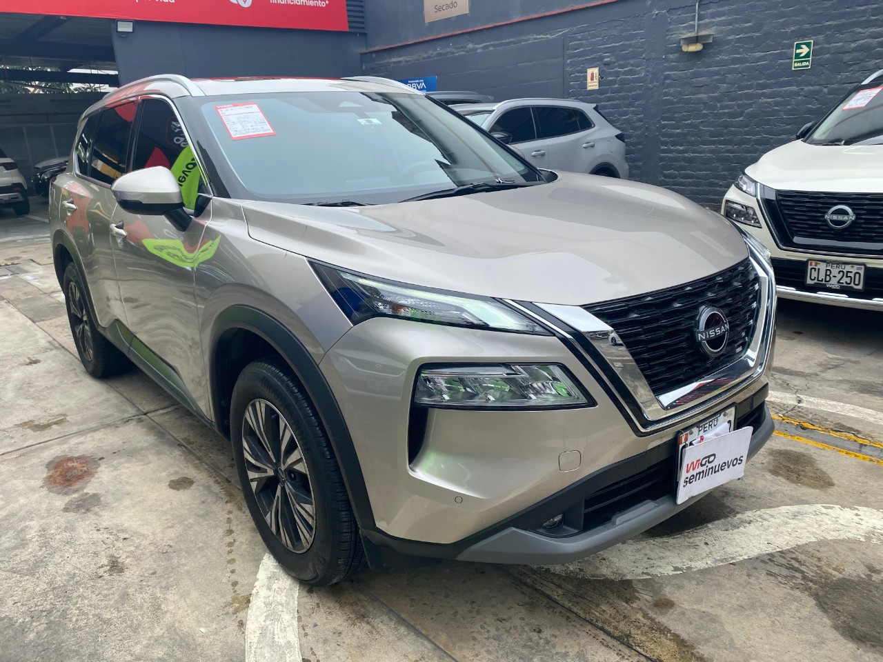 NISSAN - 6