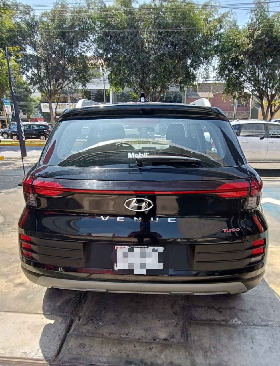 HYUNDAI - 9