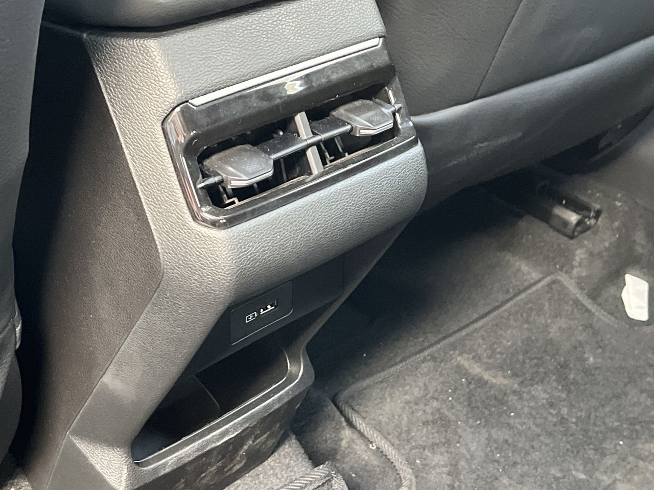 GEELY - 8