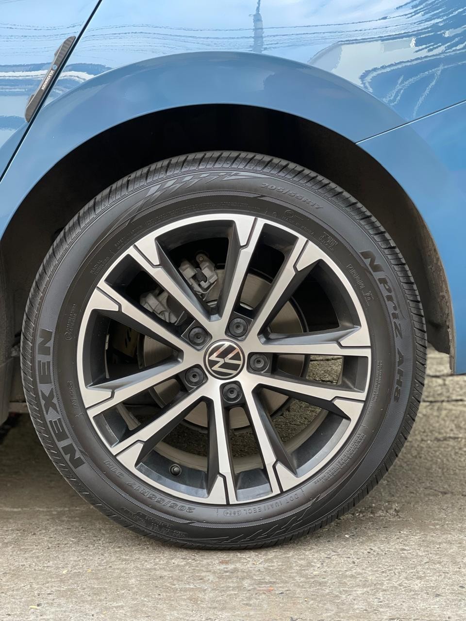 VOLKSWAGEN - 9