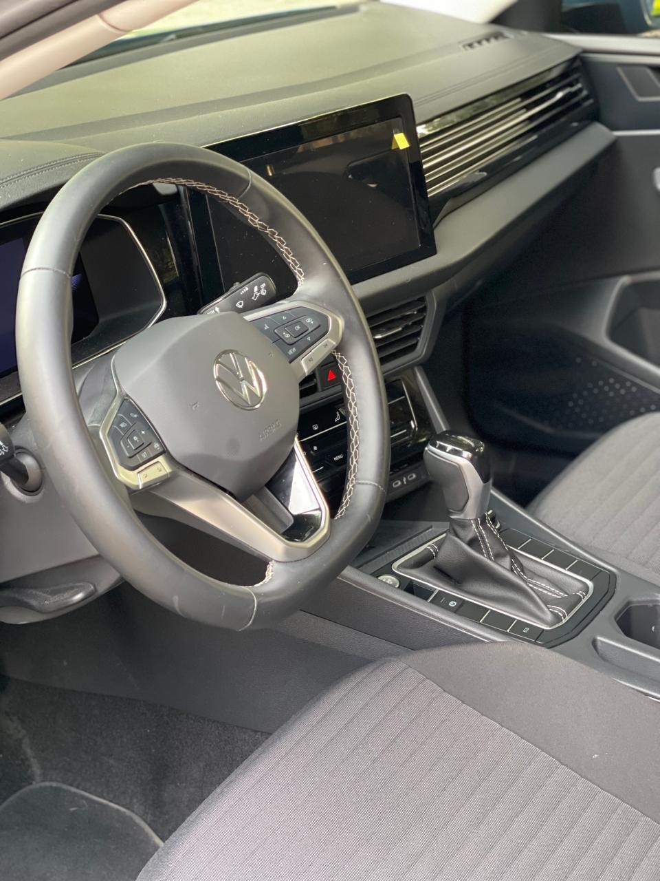 VOLKSWAGEN - 18