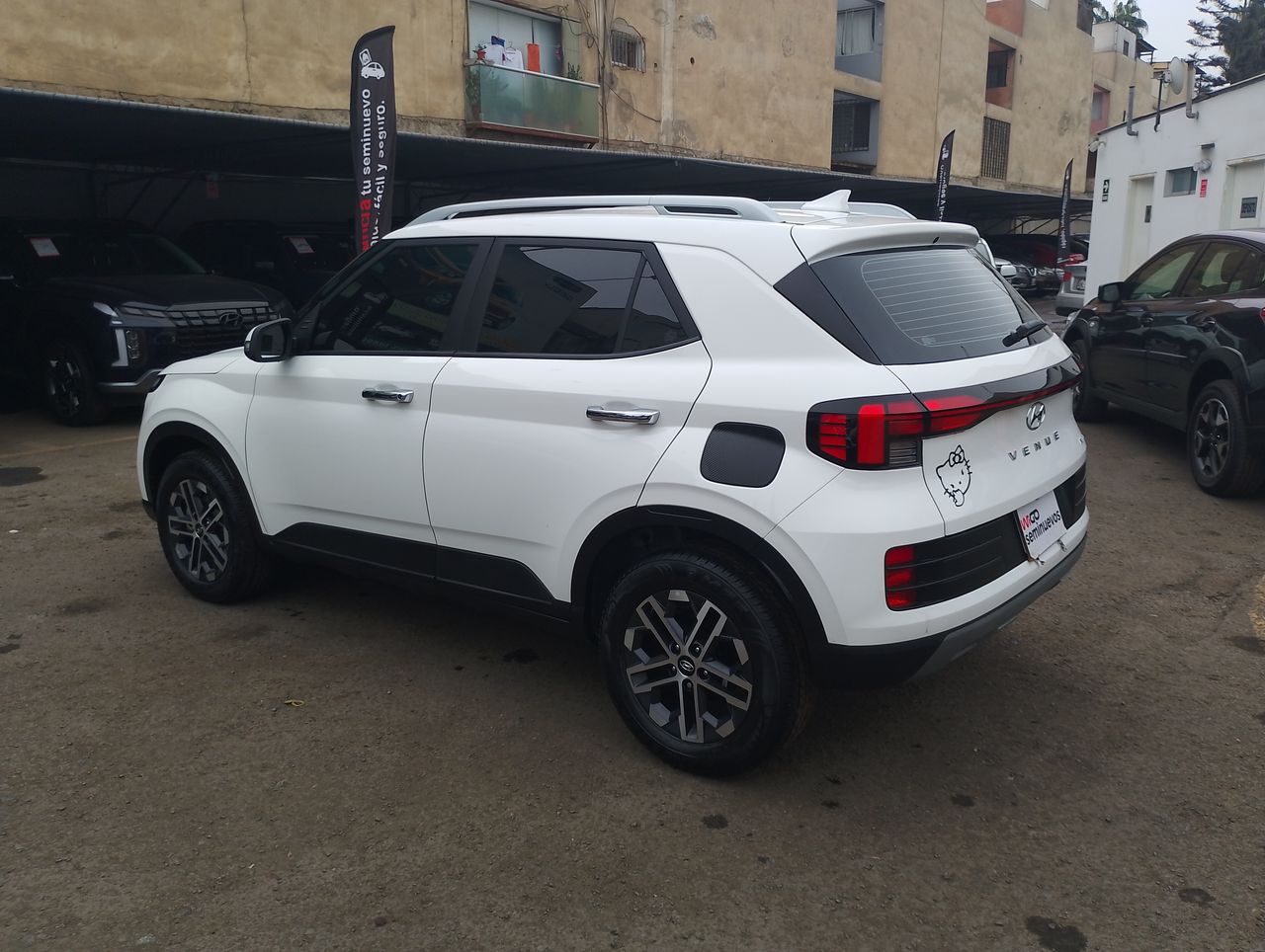 HYUNDAI - 7