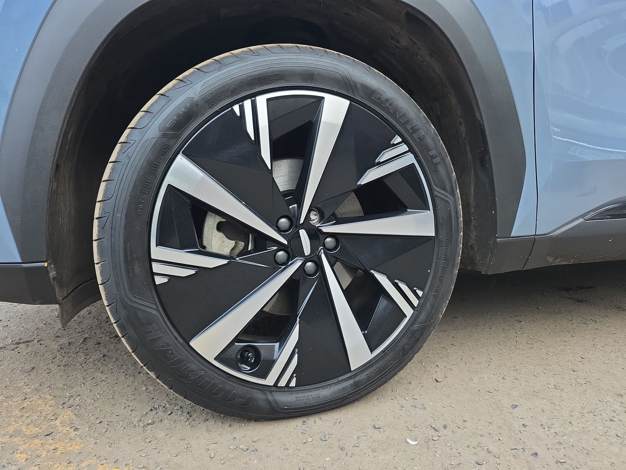 GEELY - 9